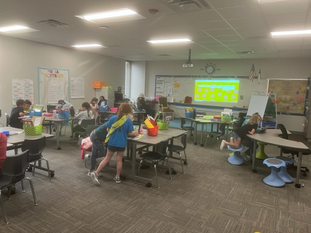 We've been BOOK'D! To celebrate School Library Month, some fun books are floating around the halls for students to enjoy. Mrs. Paganis's class also responded to the book using @padlet. Way to read, Mrs. Paganis's class! #schoolibrarymonth #rcisdjoy @RCISDLibrary @KatyDuke82