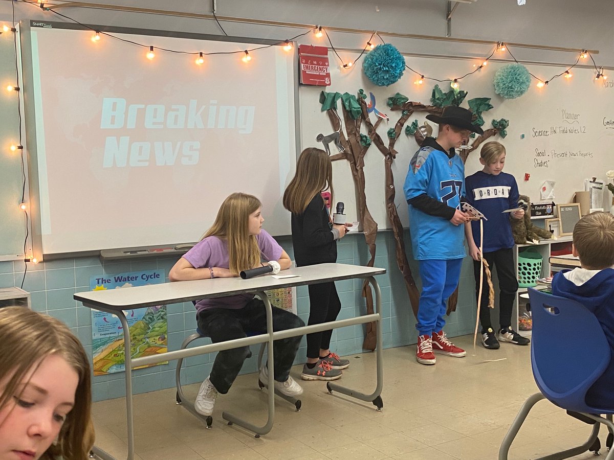 Emily Moore tweet media