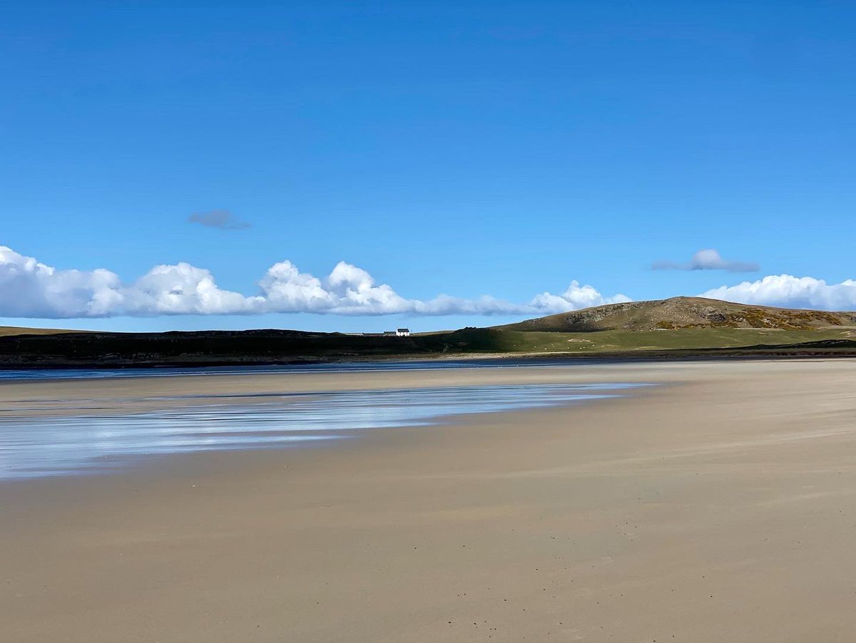 YardarmCottage's tweet photo. Late availability for May/June! 
Contact us for these dates:
08/05/22 for 7 nights
05/06 - 7 nights 
12/06 - 7 nights
19/06 - 7 nights

Come and stay at our modern cottage in beautiful #Portnahaven on the magical Isle of #Islay ! https://t.co/Xddt2IDWuq