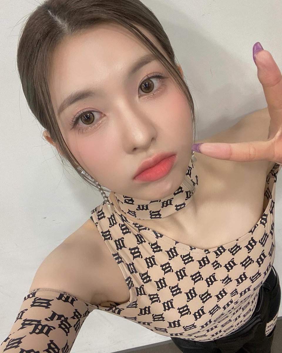 TheMixxfit's tweet photo. Ta-da! NSWER! What are you doing? I can't believe our promotions are already over.
It's such a shame. But since this is our first promotion!
You'll be with us in the future, right?😚
Make sure to always eat well! https://t.co/gdiUn8E7lT