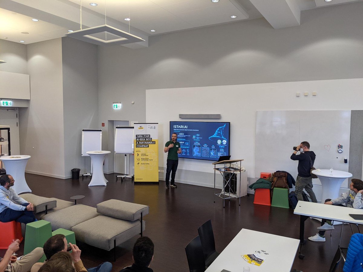 garage_ki's tweet photo. 🔥 #Seven teams, seven great ideas and seven passionate stories that we will support the next two months. AI RISE Kick-Off in Mannheim with:

👉🏼 @ForecastyAI, @Istari_ai, medicalvalues GmbH, @Bytefabrik, Synthavo, @codefy_ai, Ventecon Technologies

📈 Let’s RISE together! https://t.co/MGYCSQPjxt