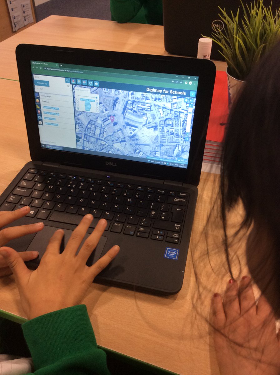 DeeplishPA's tweet photo. Year 4 have used their map skills to find Roman Roads in Britain. #digimaps https://t.co/ZrUv9gNknH
