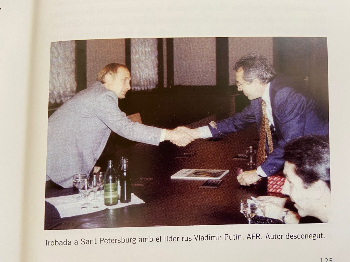 laxemeneiaTRS's tweet photo. Royes, el nostre gran líder mundial!
#Terrassa #Leningrad #PutInPutOut https://t.co/JXkF9ReAsT