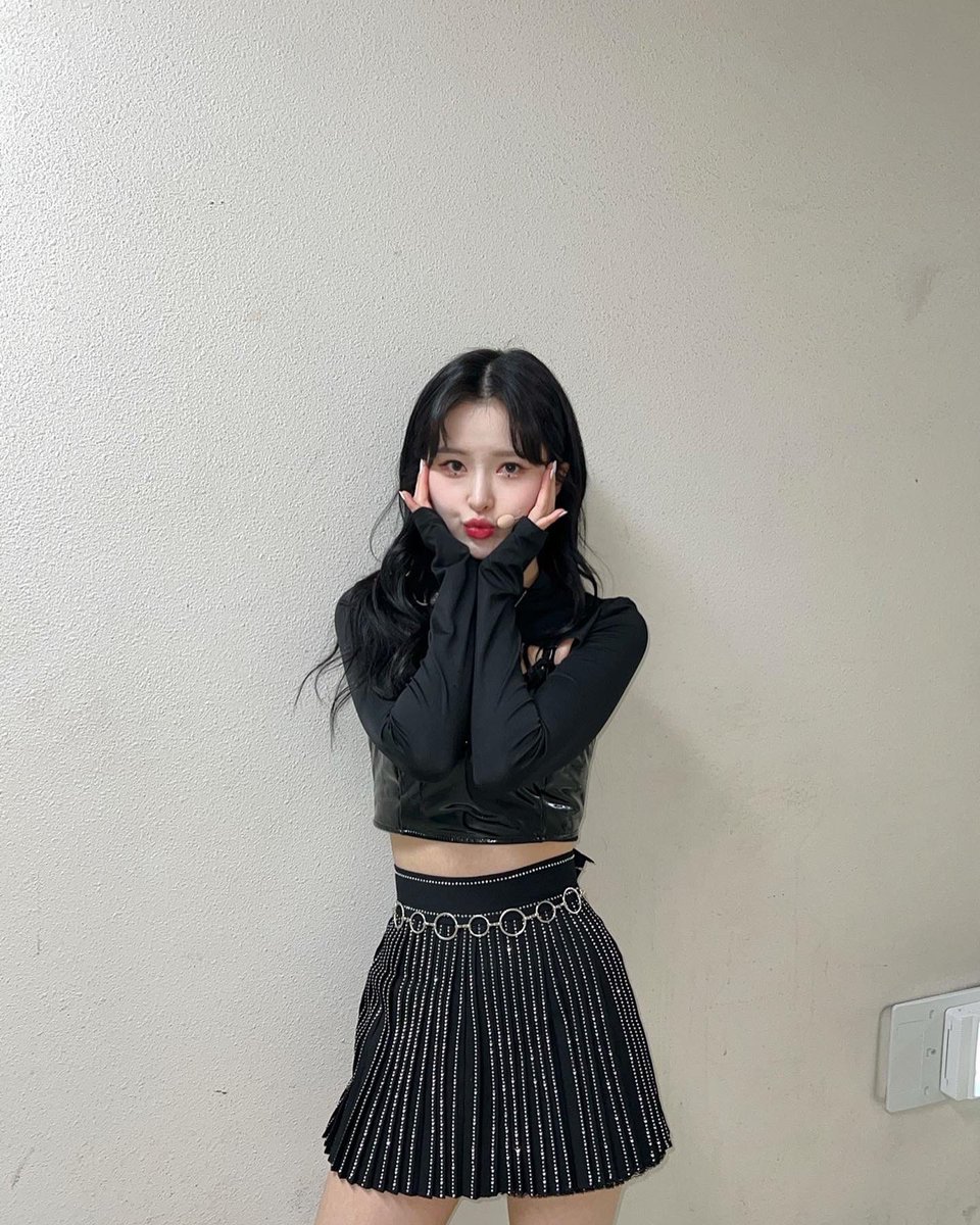 MAJORS_official's tweet photo. [#아이다]

안녕하세요 아이다입니다 🐱 오늘 심플리케이팝에 나온 메이져스 잘보셨나요?? 💕 'Salute'로 자주 만날 수 있어서 너무 좋아요 남은 활동도 함께해요 사랑해요 빗피 🥰

#MAJORS #메이져스 #Ida #Simply_Kpop https://t.co/XwnNZlMqyd