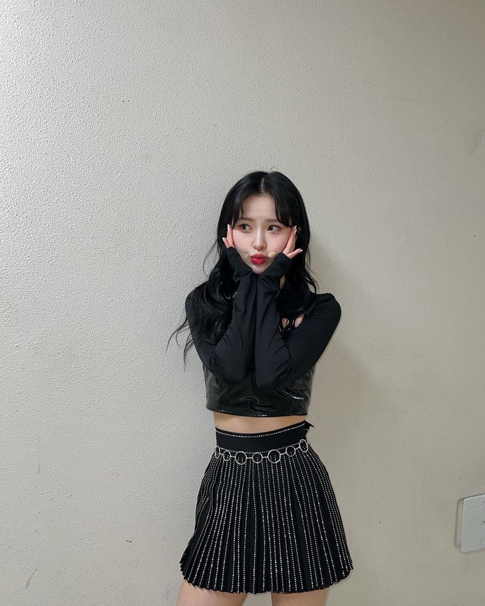 MAJORS_official's tweet photo. [#아이다]

안녕하세요 아이다입니다 🐱 오늘 심플리케이팝에 나온 메이져스 잘보셨나요?? 💕 'Salute'로 자주 만날 수 있어서 너무 좋아요 남은 활동도 함께해요 사랑해요 빗피 🥰

#MAJORS #메이져스 #Ida #Simply_Kpop https://t.co/XwnNZlMqyd