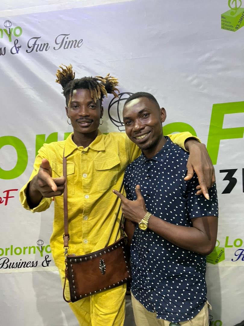 dj_kindergarten's tweet photo. @chief__one and his team Thanks π for passing through the studio of Lorlornyo 93.3 F.M. on the Drive jam with #HereiComeEP Much respect β€οΈβ @ElormBeenie for the π #Novayi
TeamKG #teamkg1 #BBlendFoods https://t.co/cr0F1pF89Q