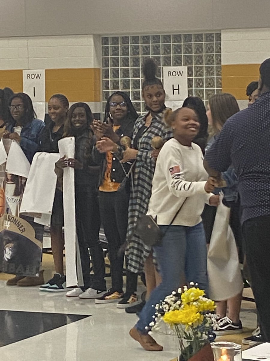 MCHS Lady Trojans Basketball tweet media