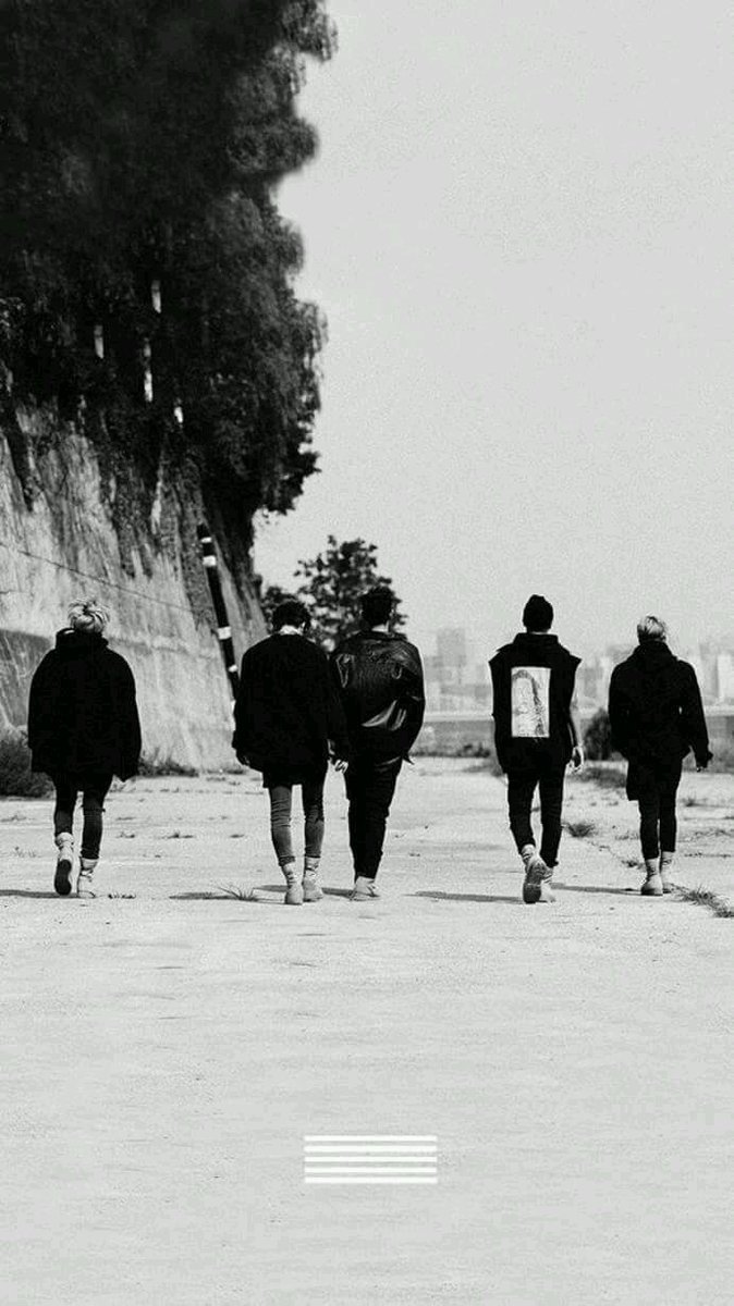 Vipjulia1's tweet photo. #BIGBANGisBACK
Our time💛💛💛💛💛 https://t.co/PBwV42gOFE