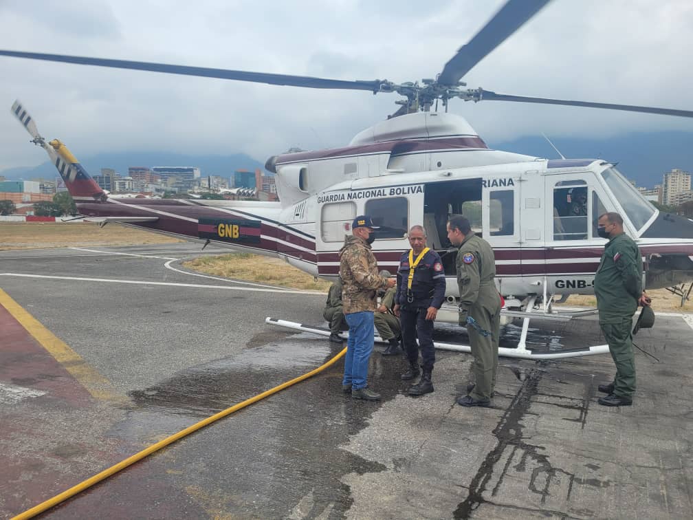 cperezampueda's tweet photo. Sistema Nacional de Gestión de Riesgo/ Cuerpos de Bomberos Forestales

#4Abr | Monitoreo de Incendio Forestal en Parque Nacional Waraira Repano.
Desde la Cabeza de Incendio, en sector Cabeza de Elefante, 150 combatientes de diferentes cuerpos de Bomberos Forestales
Hilo 1/3  👇 https://t.co/tTvGYChCWy