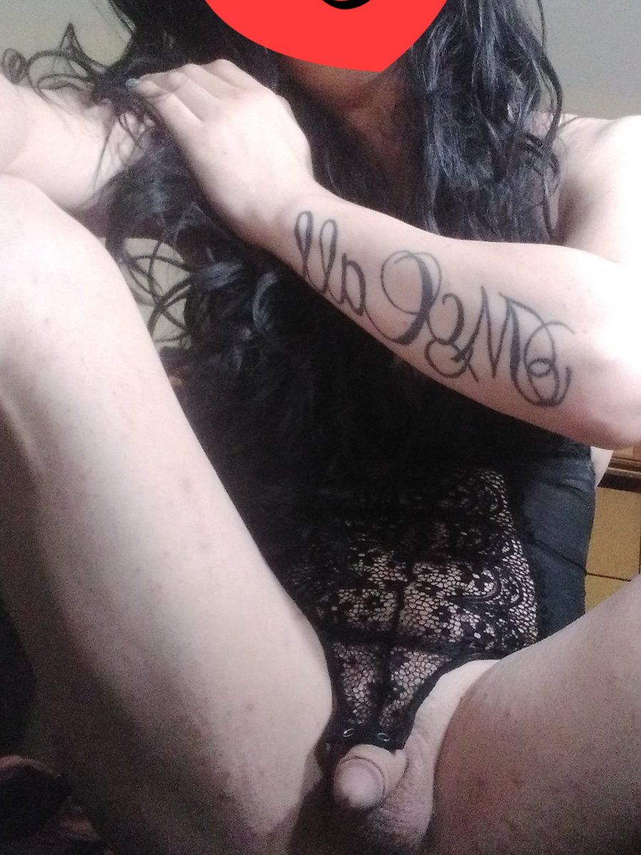 flipp010933's tweet photo. Got bored and decided to dress up. It was surely an entertaining night😈😈 https://t.co/yPcrUtnZ7P