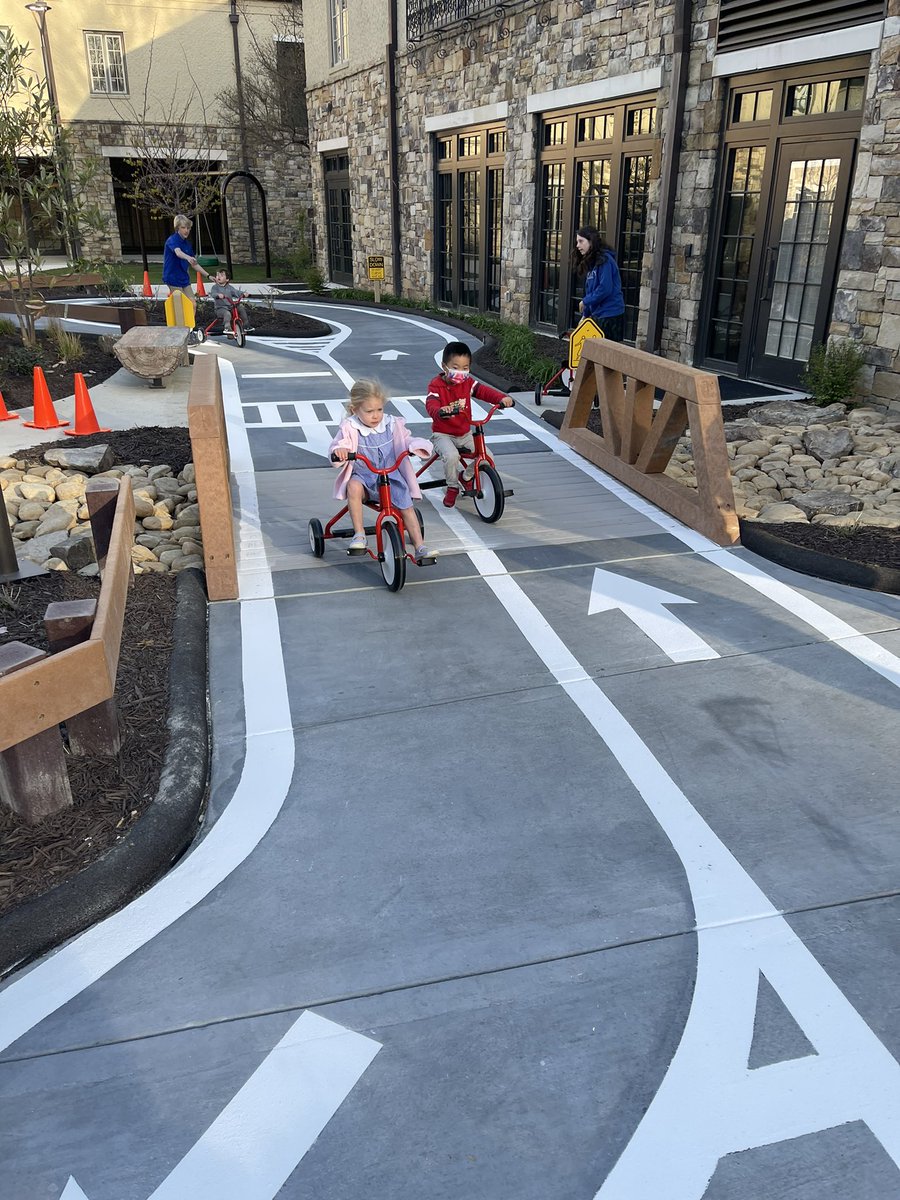JosephPMarshall's tweet image. Our Early Childhood Outdoor Learning Center opened today! Early Learners and 6th graders inaugurated the space, followed by every grade. #trinitylearns