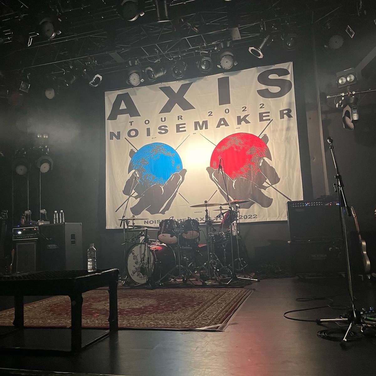 flower_mizu's tweet photo. 4/3 NOISEMAKER を見に高松行ってきた。やっぱNOISEMAKERの曲は良いわ〜。好きだ❤️😭
#NOISEMAKER #axistour https://t.co/Abji1smv9e