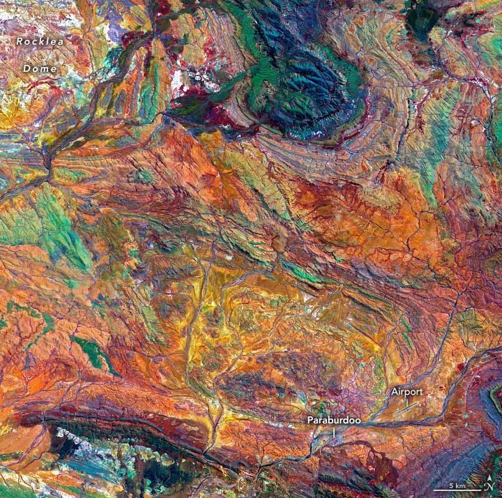 False-color imagery of the Pilbara Craton reveals billions of years of the rich geologic history of Western Australia. earthobservatory.nasa.gov/images/149654/…