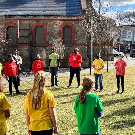 BostonCitySing's tweet photo. Featuring our Cantare and Vocalise divisions for singers in grades 6 - 9. They had a great exchange recently, in which they performed "Ancient City" by  #PaulJarman, a long-time Boston City Singers favorite.

#bostoncitysingers #cambridgechildrenschorus #cambridgema #dorchesterma https://t.co/tjqPNJwL3k
