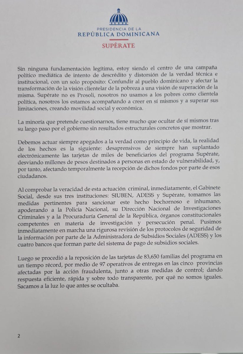 GloriaReyesG's tweet photo. Mis padres me enseñaron, que ser transparente no es una opción; sino parte de un estilo de vida que quiero dejar como legado, ejemplo de mis principios, compromiso con la verdad y con mi país. Aquí estoy #SinNadaqueOcultar https://t.co/EksY8YVoNz