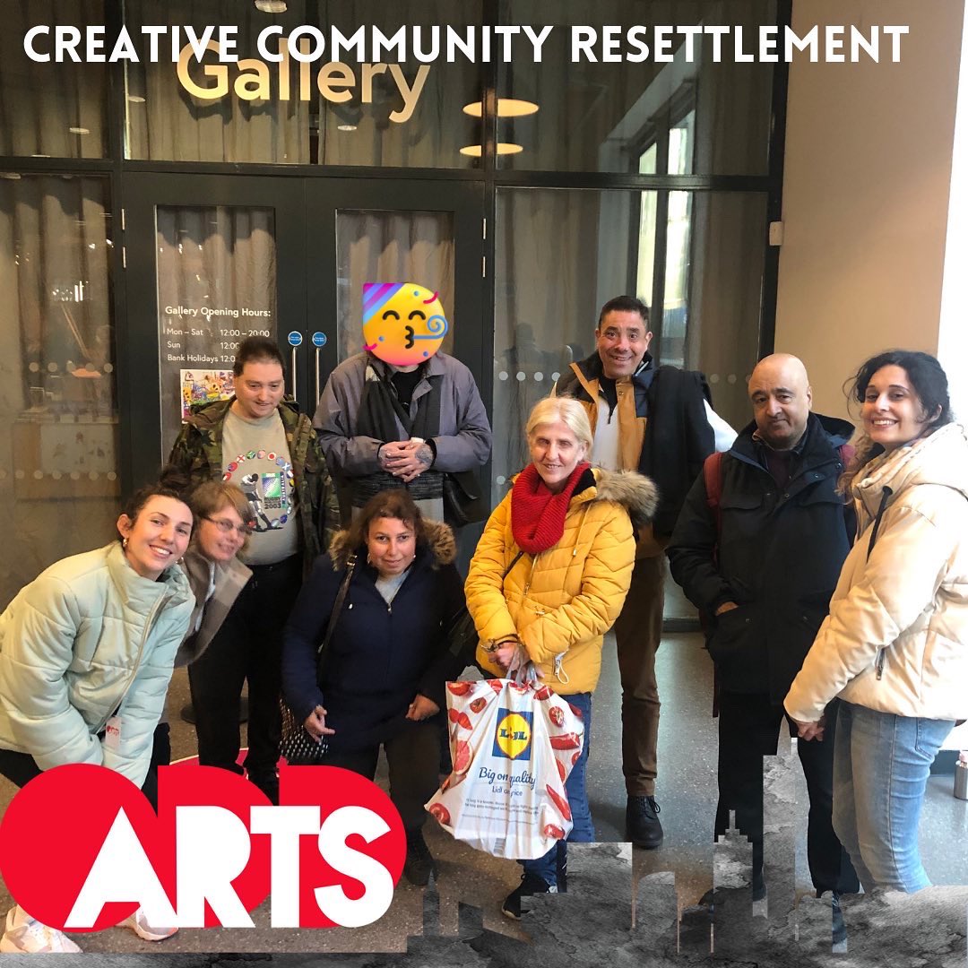 OddArtsUK's tweet photo. ✨MAGIC✨at @HOME_mcr last week when #CreativeCommunityResettlement participants saw ‘The House with the Chicken Legs’. So much fun watching this moving, enchanting #musical thanks to our funders @ace_thenorth @OneMcr #doylycartecharitabletrust 🙌🏽#oddarts #CCR #theatre https://t.co/5Ylqxy2E04
