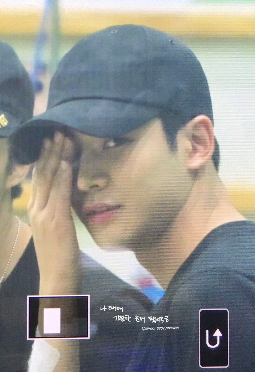woon_807's tweet photo. 홍키라에서 양화대교부른날 떠구 다래끼난날아니누..다래끼 가리는와중에 왤케귀엽구난리ㅠ 다래끼내가다패줌 https://t.co/yy1aVnOBEh