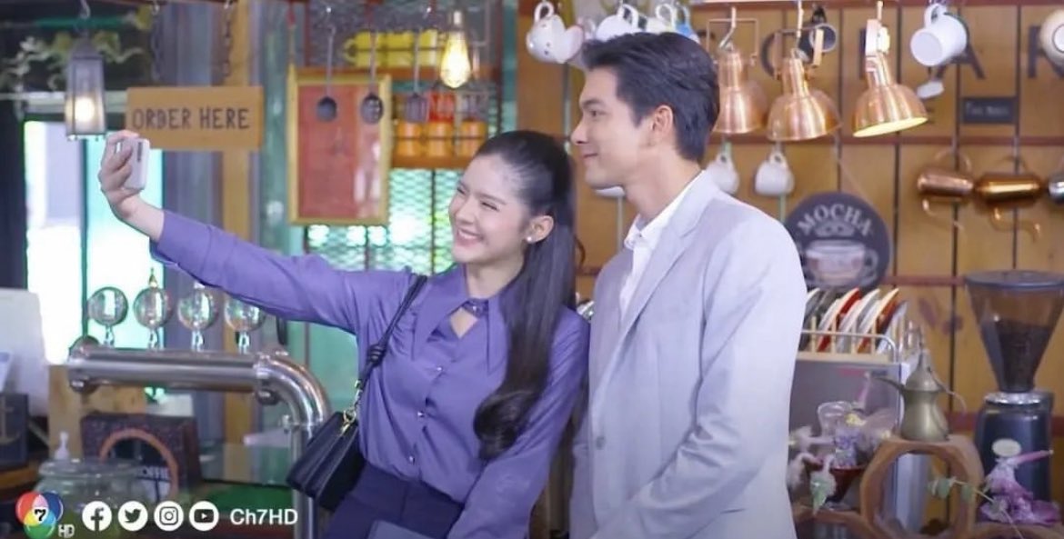 Kan561111's tweet photo. THE IN-LAWS
#เขยบ้านไร่สะใภ้ไฮโซEP15

เมื่อกี๊แอนนี่
เดี๋ยวครูมินท์ ก็คนมันหล่ออ่ะนะ https://t.co/7pULhQeUoI