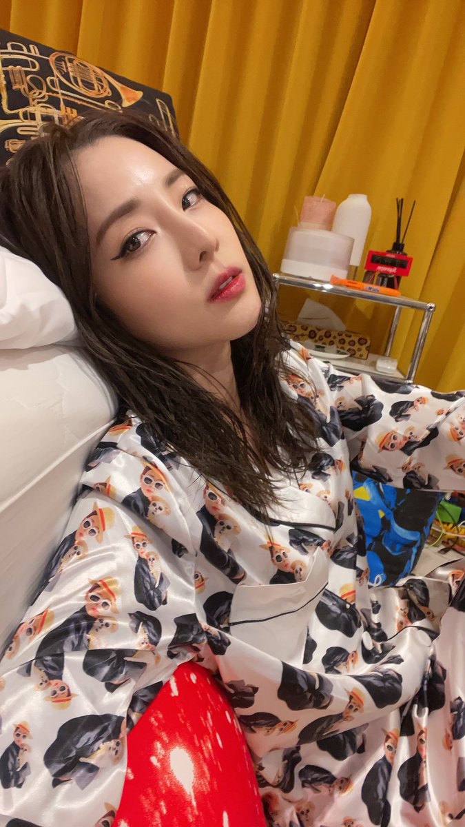 krungy21's tweet photo. 잘자💋 https://t.co/ASsPpk9g2V