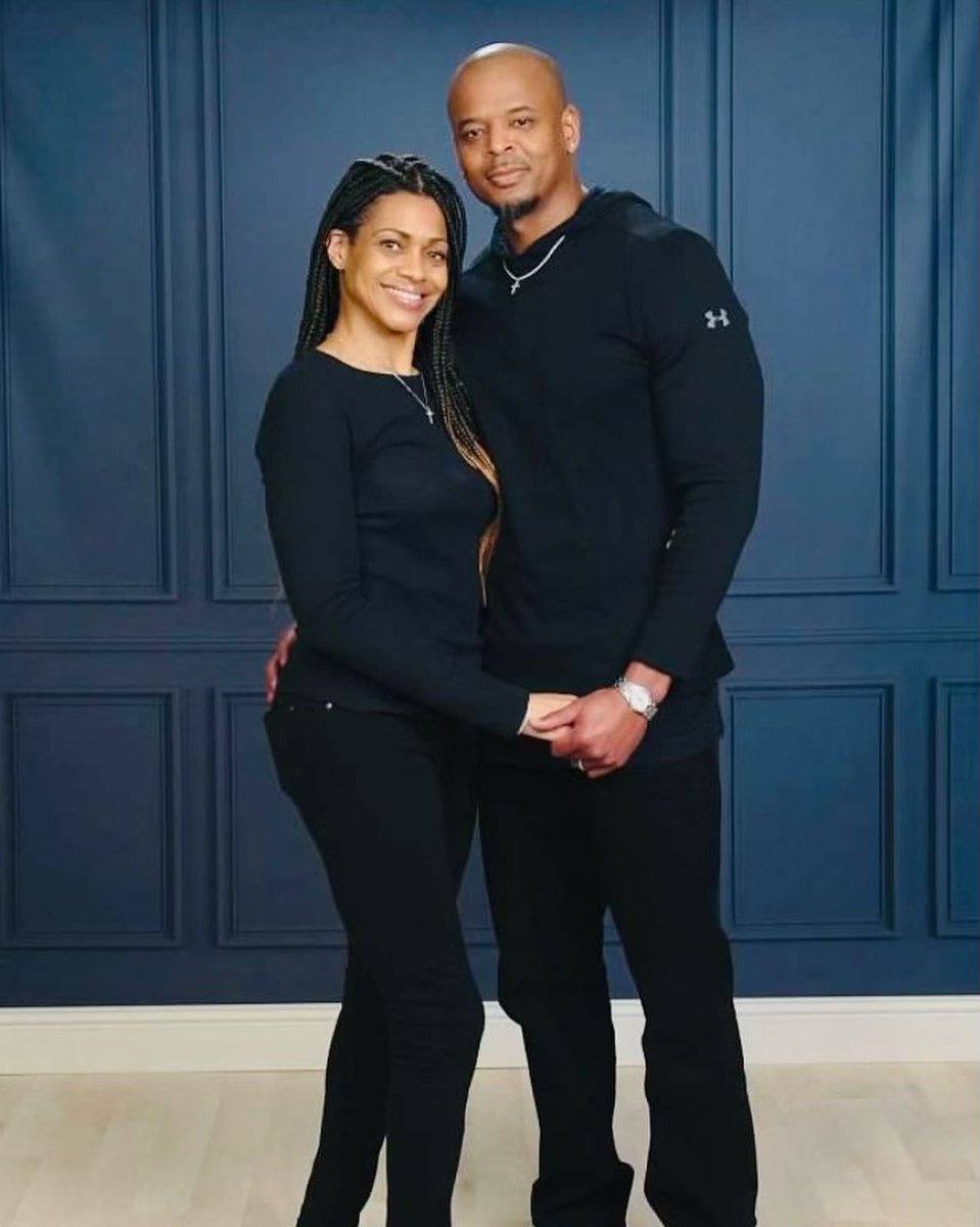 Coach_DesmaTB's tweet photo. Happy Birthday to an Amazing Husband and Father- a KING! Thanking GOD for the strength, humility, compassion and LOVE you embody every single day. Your example of obedience to God’s Word continually lifts up this household. Know that you are loved and appreciated #CelebratingHim https://t.co/WFvSUpQvhP