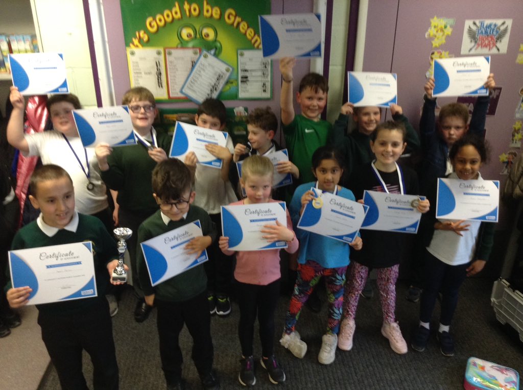 springwoodyear4's tweet image. Y4&apos;s brilliant Debate Academy Competition competitors and winners! Well done everyone! #swhenglish #swhvalues #swhdaysout #swhrse #swhglobal #swhscience #swhcomputing