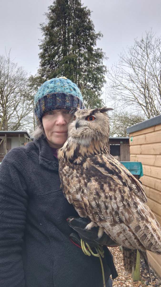 owlenlightment's tweet photo. What are your thoughts on animal assisted therapy? https://t.co/awb3i56HJt