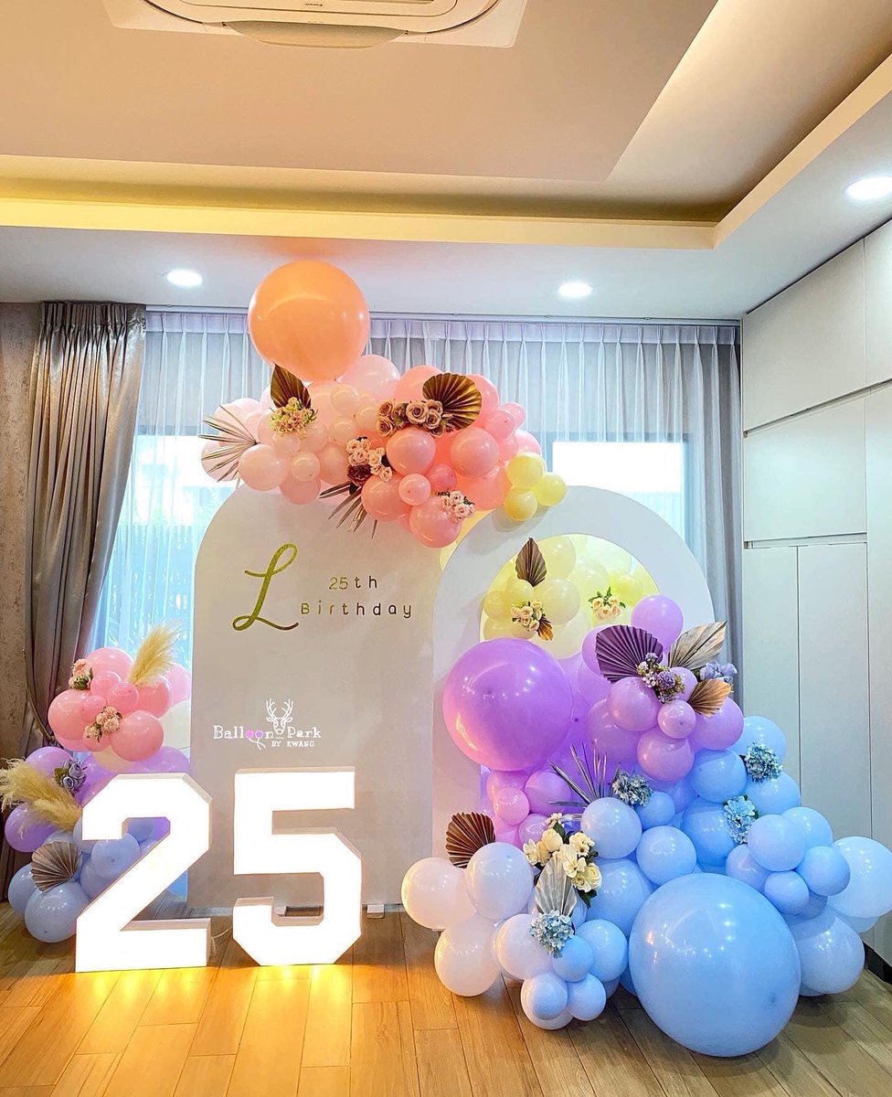 NaN0NiE's tweet photo. โอ๊ยยย ยินดีกับร้านเพื่อนจัง
ได้จัดฉากสวยๆให้กับ #ลิซ่า
Happy 25th Birthday Lisa 💗
#lisa #blackpink
#backdropballoons
#LALISA
ลูกโป่ง🎈 ธง🚩เค้ก🎂 ดอกไม้💐
🆔 Line@ : @balloonpark
ฝากติดตามร้านเพื่อนเราด้วยน๊าาา https://t.co/FIkAV0IUI4