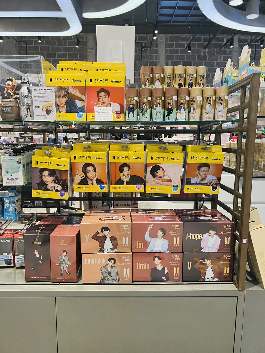 tasteofme_co's tweet photo. ไปค่ะมี่❗️พุ่งตัวไปซื้อสินค้าบังทันจาก TASTE OF ME ได้ที่ Loft ทุกสาขาแล้วนะคะ 💜💜
#กาแฟบังทัน #มาสก์บังทัน #เรียนเกาหลีกับบังทัน #BTSCoffeeTH #BTSMaskTH https://t.co/brlqwwoWYt