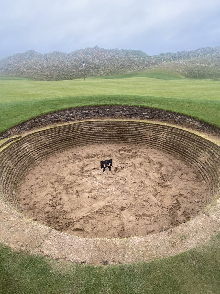 Guys working hard re building bunkers Looking top class! <a href="/TrumpDoonbeg/">Trump Ireland</a> 👍👏👏👏