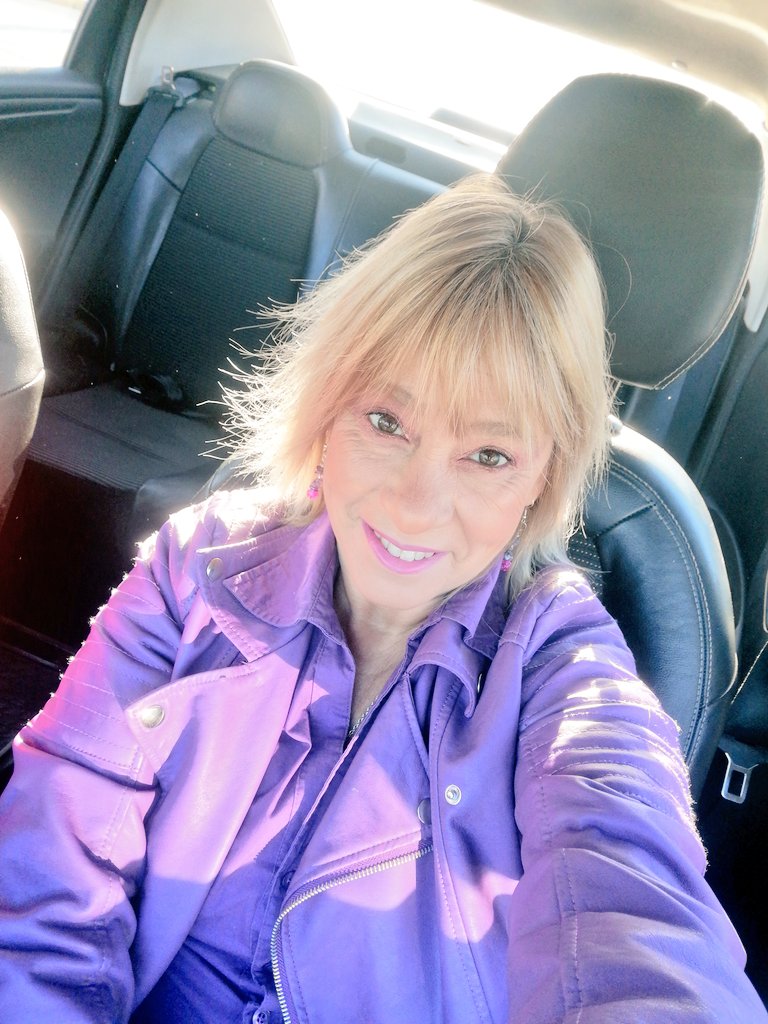 SotoRubila's tweet photo. #FelizComienzoDeSemana
#ProfeSol
🌼  
      🌺 Me faltará vida para hacer todo lo que quiero,
     🌼🌺 pero haré todo lo que quiero mientras viva ...
Me acompañas 🌼🌺
S🌺lcito
S🌺L https://t.co/lC2lk7hvjq