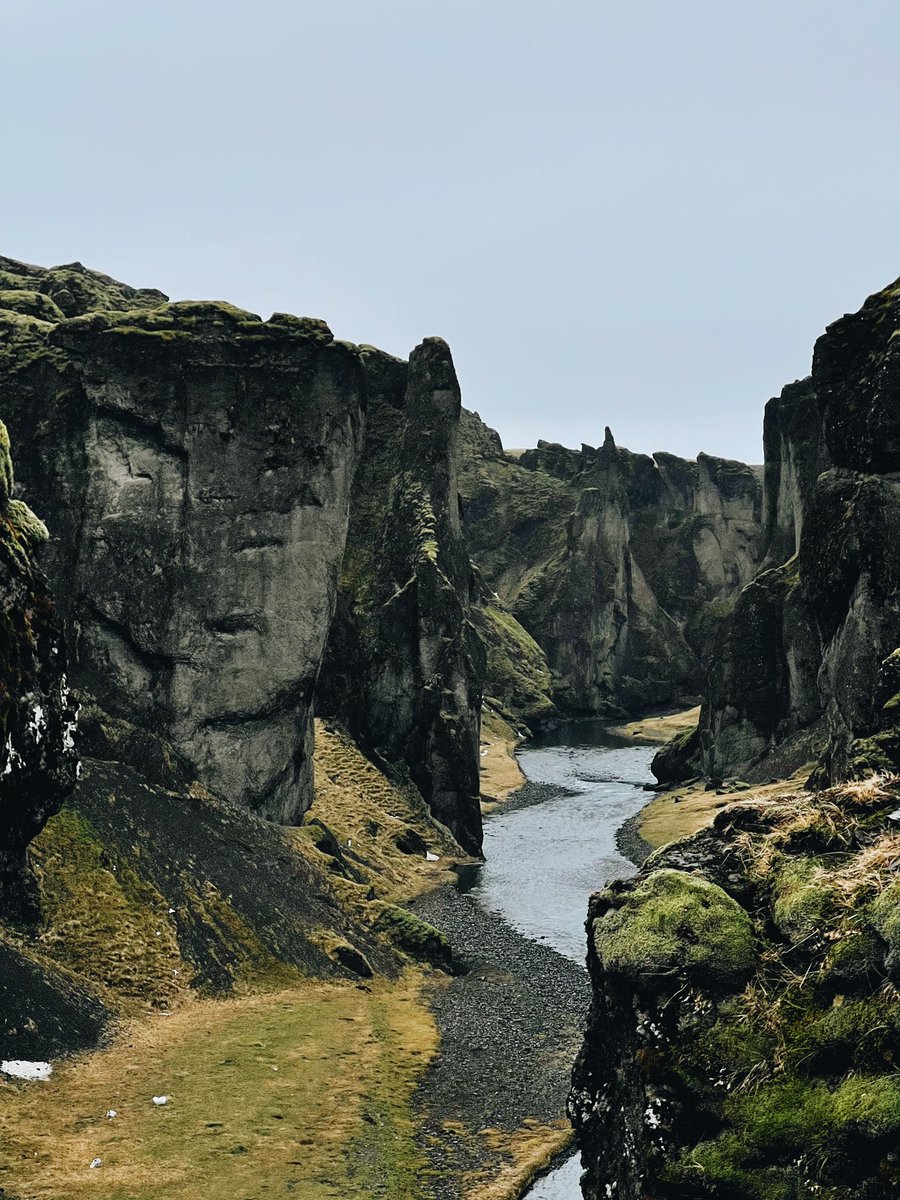 natalievi's tweet photo. A story of our Iceland trip, told by these four photos. https://t.co/AVjgLo2sBZ