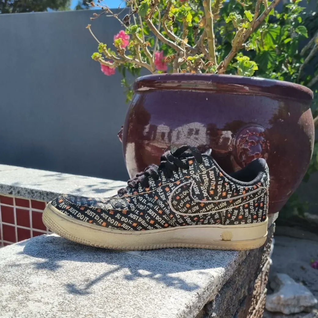 Shakeeb30081's tweet photo. I started a shoe cleaning business please share and follow on ig or dm me if you want your shoes cleaned sneakaclean https://t.co/1RIcDoVWN1