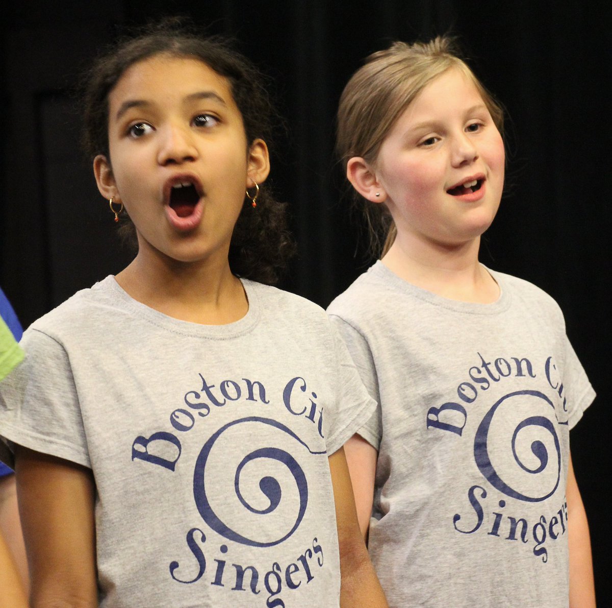 BostonCitySing's tweet photo. These two singers, pictured performing together at the ICA several years ago, are now members of our Tour Choir. Hear them live at Club Passim tomorrow night, with Alastair Moock and Reggie Harris!
https://t.co/0RrBUtkYMv 

#bostoncitysingers #cambridgechildrenschorus #passim https://t.co/s8KwwgyFhm
