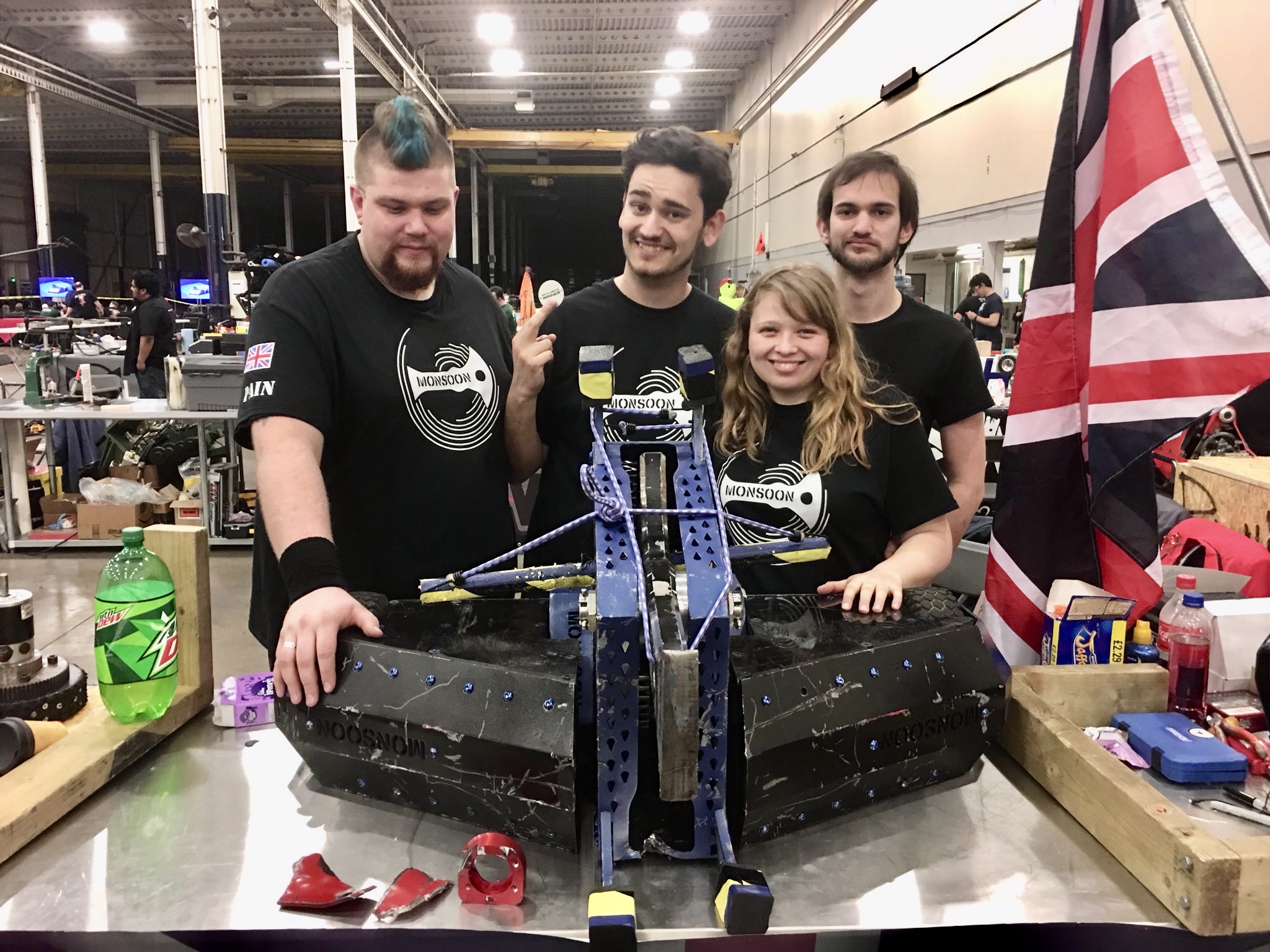 BattleBots on Twitter "UK PREMIERE of BattleBots Series 3 TONIGHT at 7pm BST on ITV4 ! https