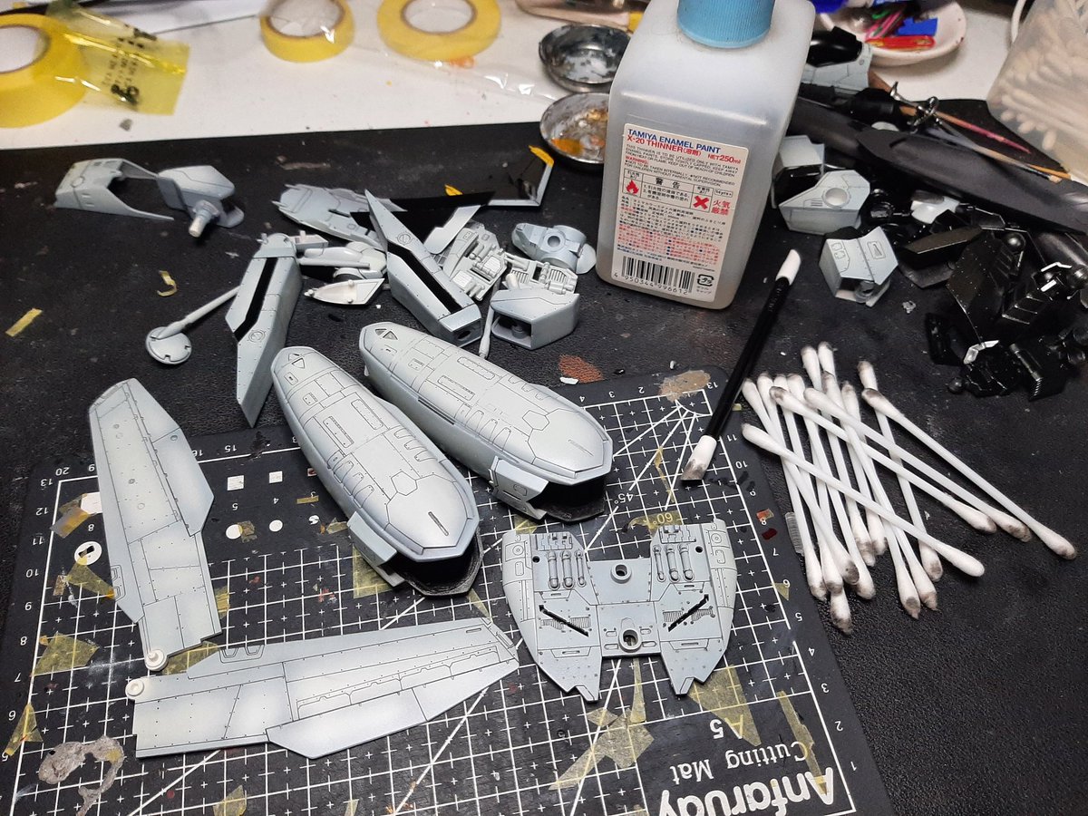 jzulu01's tweet photo. Panel lining (mostly) done. So. Many. Rivets.

#マクロス
#battroid
#バトロイド
#プラモ 
#plamo https://t.co/UNO4ULSgf1