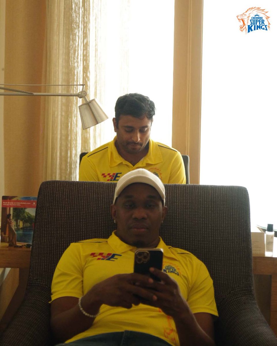 ChennaiIPL's tweet photo. Bravo: Whe Rayu? Over.
Amba: Behind You. Over.

#SuperFam #WhistlePodu #Yellove 🦁💛 https://t.co/xsUuvYZCDZ