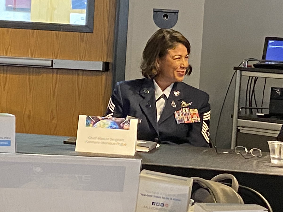 STEMisMyFuture's tweet image. Hearing from the @SpaceForceDoD and the  programming for SPACE to STEM and encouraging STEM leadership! Thank you so much for presenting to us today!  #sparkSTEM @GeoMapMAKERS @ThereseWolfPack #teacherLiaisons!!!