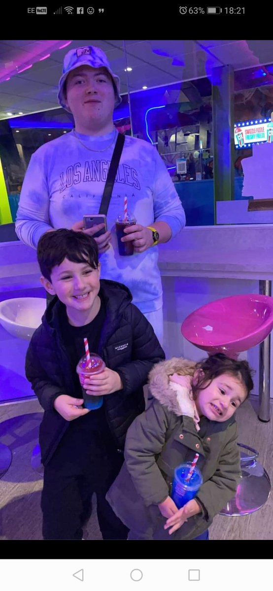 leizaktom's tweet photo. @PaultonsPark I would love to win this for my gorgeous grandchildren #PeppaPigWorld ❤️🐷🦏 https://t.co/Mw83KZ82V3