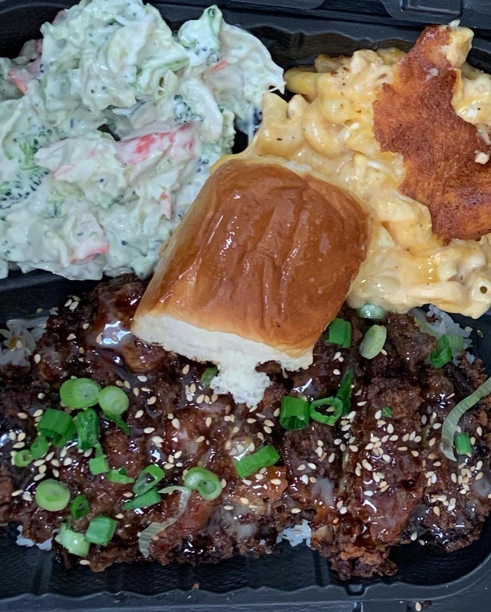 kiso_kitchen's tweet photo. ‼️What’s Good Kiso’s Kitchen Family‼️
Sunday April 🔟 bringing back one of our favorite plates the Kiso’s Katsu Special!! Kiso Style Katsu chicken over Nori rice, 5 cheese mac, broccoli Krab salad and a buttered roll! I may or may not be sampling a Katsu Po Boy to those that ask https://t.co/dJ36Z2dE7v