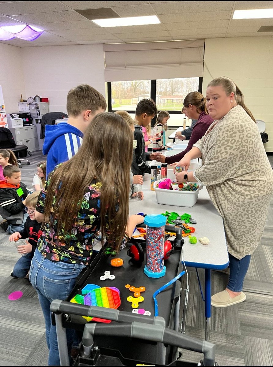 Stress relief at North Clay Elementary!  South Eastern Special Education classes made stress bottles for our 3rd Grade Class.  Thank you for helping our students decompress after IAR! #NCPRIDE