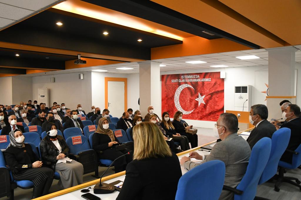 AKPartiG_Antep's tweet photo. İl Başkanımız Sayın @EyupOzkececi başkanlığında haftalık olağan il yönetim kurulu toplantımız gerçekleştirildi. https://t.co/PeXo54EGQt