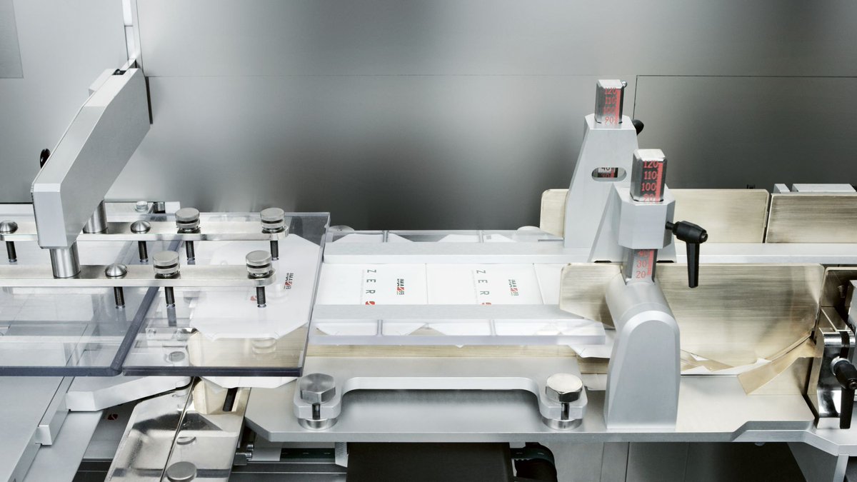 bestpackaging's tweet photo. Finalista #BestPackaging2022 #IMA BFB HYWRAP20 lavora con ogni tipo di materiale, senza cambiare pezzi a formato a seconda del materiale utilizzato
#packaging #machinery 
https://t.co/M3bvRNnKEK https://t.co/OnYf2RsiuC