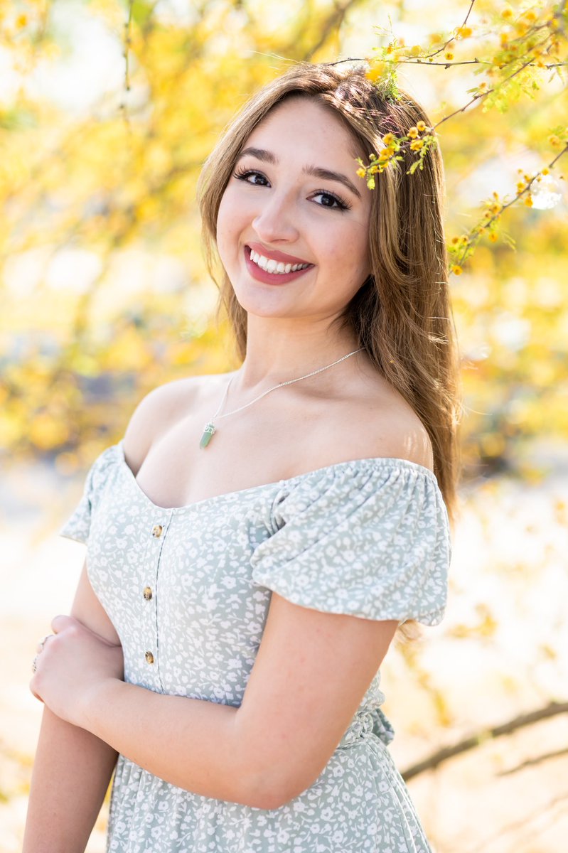 infinitephototx's tweet photo. It’s #seniorszn https://t.co/QCMMcyragy