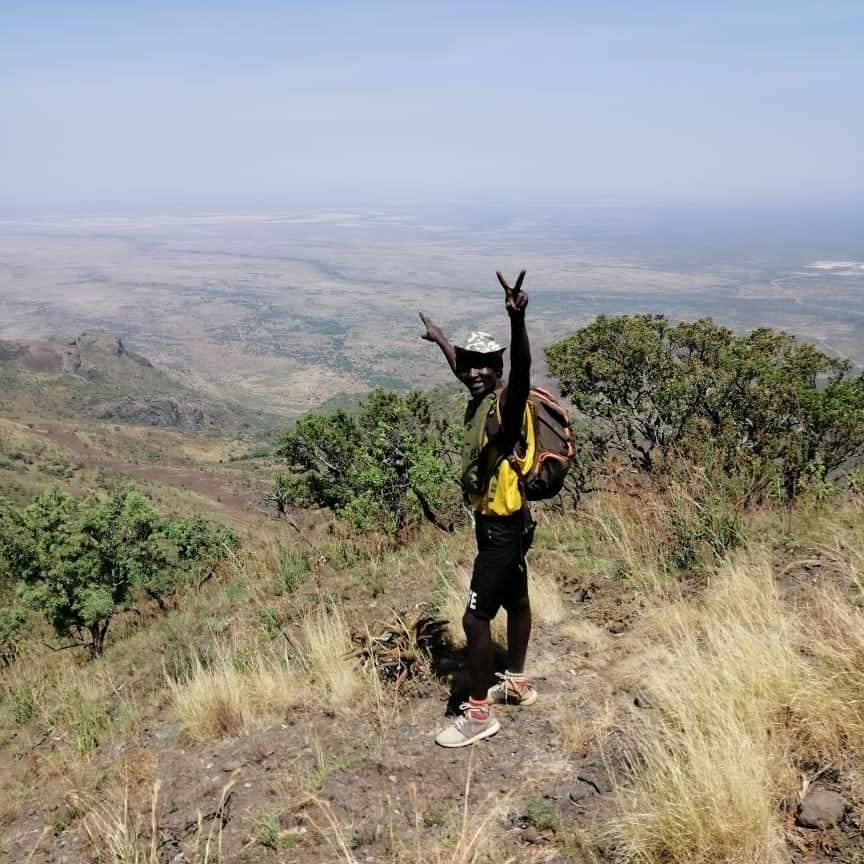 SimiyuJimmy2's tweet photo. When life gives you mountain,put on your boots and hike 
Visit #Karimoja #uganda 🇺🇬
InfoEmail:simiyujimmy27@gmail.com
What's app/call +256787861259
@AkenaSimonPet12 @RyanBiddulph 
@GrimeSafaris @ShongzAsoka 
@kwesigajames3 @Westniletodayn2 https://t.co/R9i7FACC2q