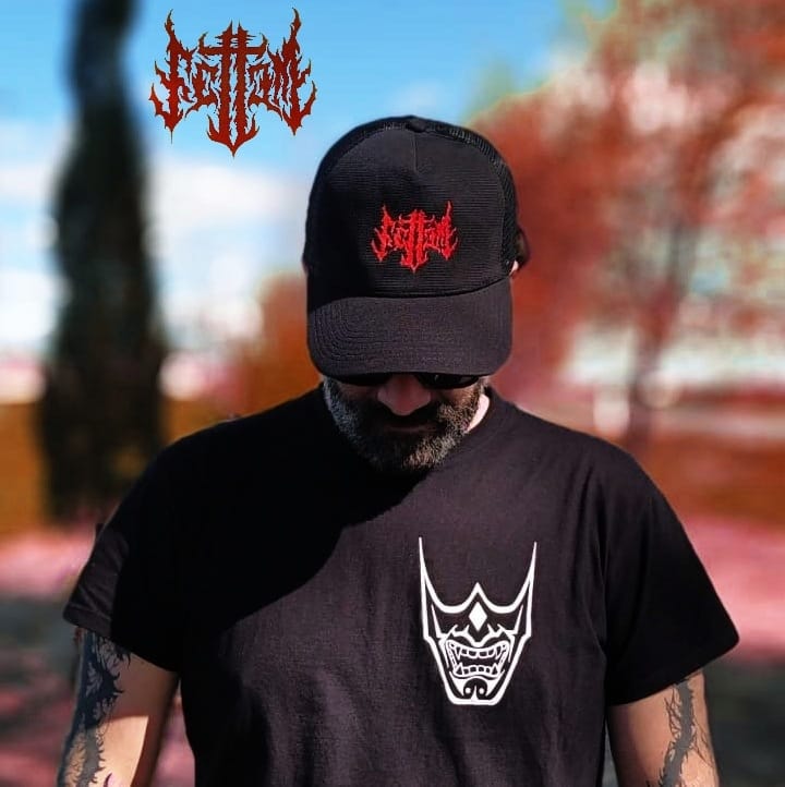 FettemClothing's tweet photo. LANZAMIENTO
Segunda gorra de la trilogía. Turno del modelo trucker. 5 paneles con el frontal estructurado y bordado de alta calidad. Etiqueta textil en lateral. Cierre ajustable. 100% Poliéster. Disponible en rojo y mostaza. 20€ #UndergroundClothing #Gorra #Apparel #StayLoko 👹 https://t.co/3fDsuo12Dn