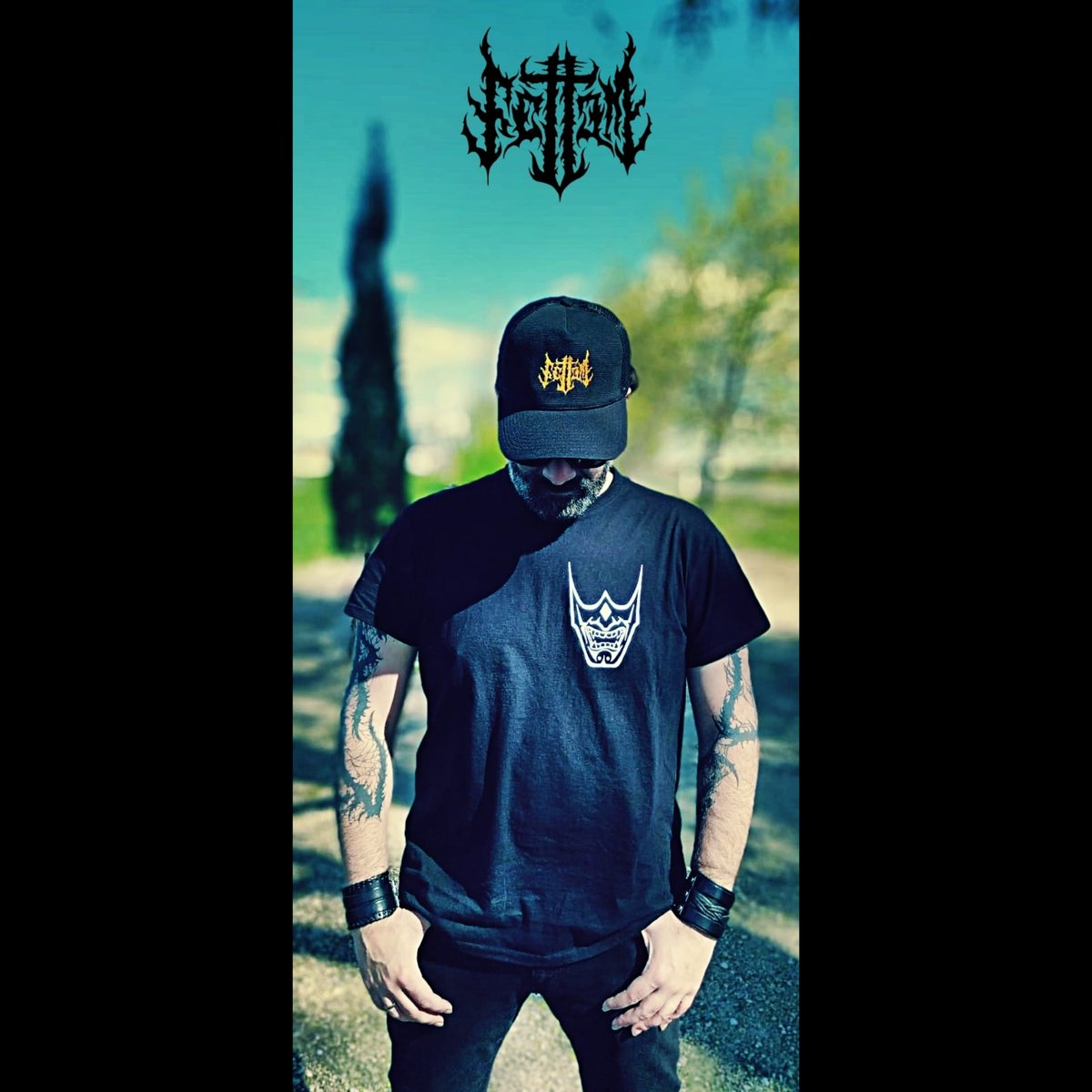 FettemClothing's tweet photo. LANZAMIENTO
Segunda gorra de la trilogía. Turno del modelo trucker. 5 paneles con el frontal estructurado y bordado de alta calidad. Etiqueta textil en lateral. Cierre ajustable. 100% Poliéster. Disponible en rojo y mostaza. 20€ #UndergroundClothing #Gorra #Apparel #StayLoko 👹 https://t.co/3fDsuo12Dn