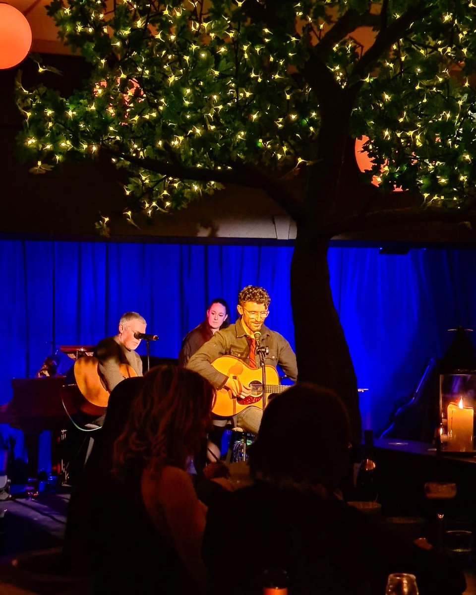 hakaentertain's tweet photo. Well what a perfect night in the company of @RhysMeirion and friends!💚

Watch this space for details of our next night like this at the Courtyard - we have some absolute belters in the pipeline!😉

#supportthearts https://t.co/k02qtCUeUw