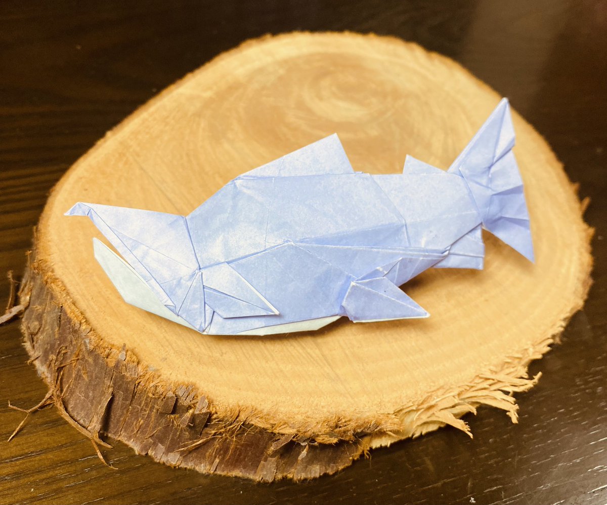 折り紙 「鮭」 創作 吉野一生さん 私が折り紙にハマる前にお亡くなりに 折り紙 「鮭」 創作 吉野一生さん 私が折り紙にハマる前にお亡くなりに