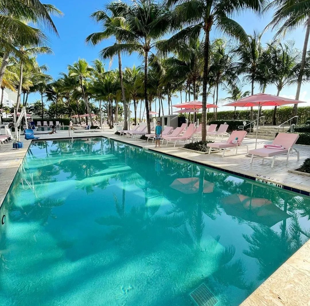 GrandBeachMiami's tweet photo. Reflecting on another perfect pool day at #grandbeachmiami. https://t.co/El9YgPmaUR
πΈ: sopranokstaylor
#gbhmoments #paradisefound #miamihotel #poolside #miamipools #mondaymotivation https://t.co/h82YCYn1oh