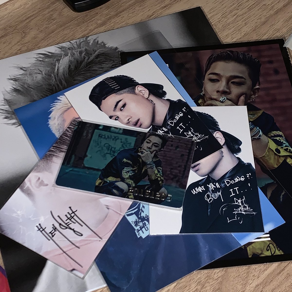 abyny_13's tweet photo. BIGBANGプレイリスト流しながら待機してたんだけどもうダメだ https://t.co/lW8ENEDtPA